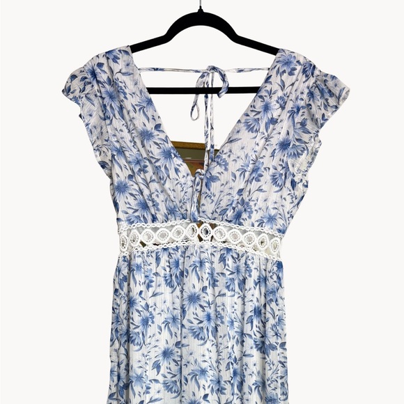 ✨ Don’t Miss Out! Lulus Blue Floral Open-Back Dress – X
 Midi Dress - Picture 2 of 8